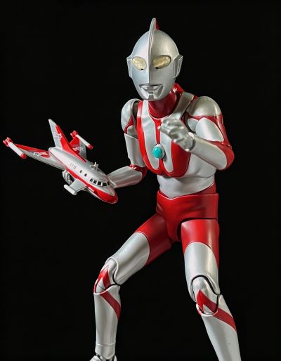 S.H.Figuarts（真骨雕制法） 奥特曼 60周年纪念版