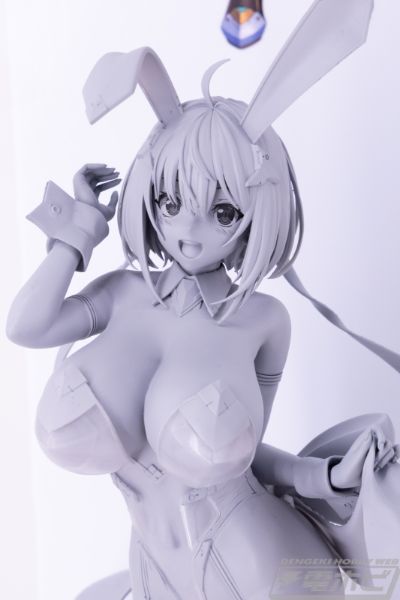索菲亚· F· 希琳 蝴蝶结兔女郎