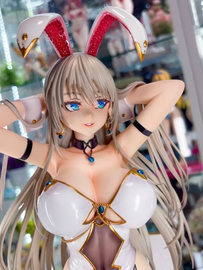 白色兔女郎姐姐