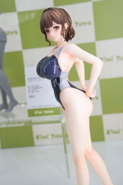 游泳部老师 穗成美