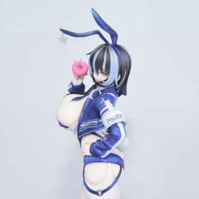 兔女郎警官_02