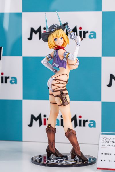 索菲亚· F· 希琳 牛仔女孩