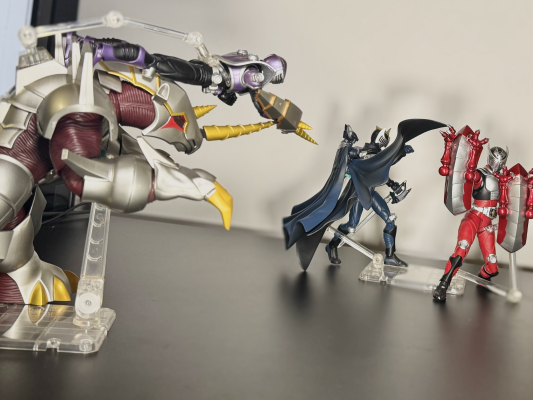 S.H.Figuarts 深红之龙＆假面骑士龙骑扩展配件包