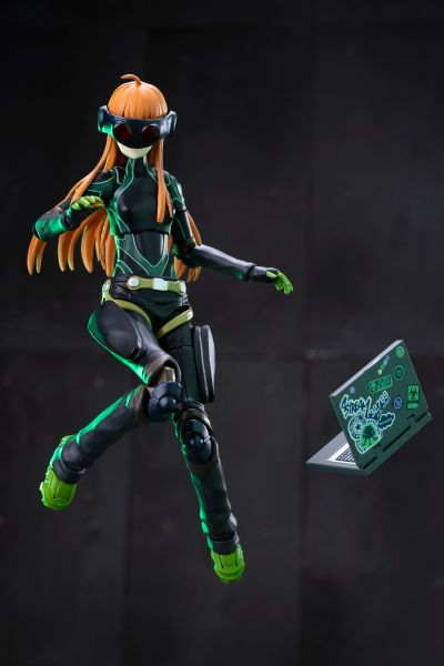 极致超值系列 女神异闻录5：皇家版 Oracle 可动手办