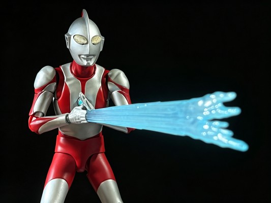 S.H.Figuarts（真骨雕制法） 奥特曼 60周年纪念版