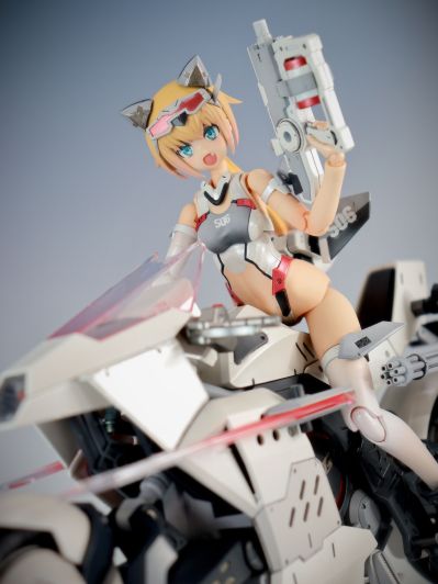 机甲少女 短剑 低可视度泳装