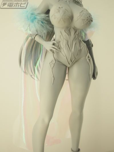 棕色尘埃2 银雪凝光女王 威廉明娜