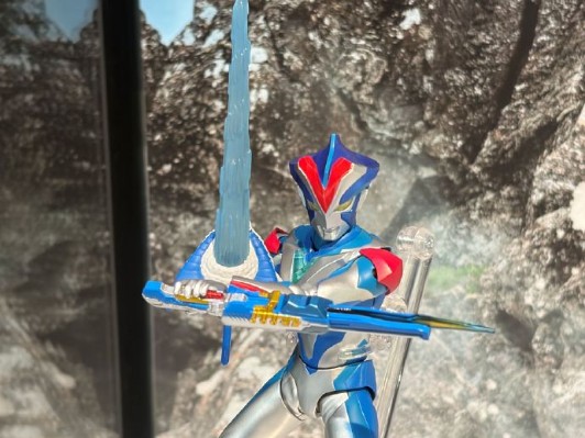 S.H.Figuarts 维克特利奥特曼 骑士形态