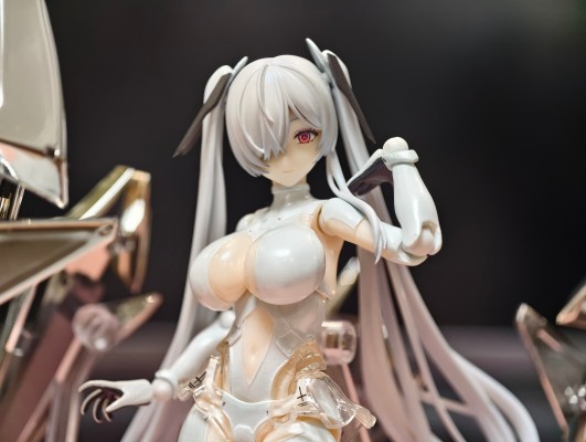 Hyper Body 胜利女神：新的希望 灰姑娘  Full Contact