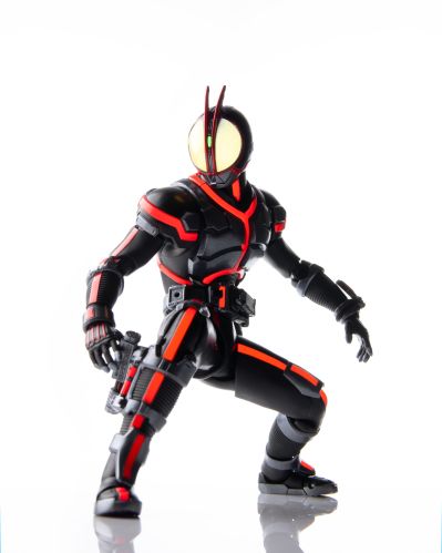 S.H.Figuarts（真骨雕制法） 假面骑士555 夜色版