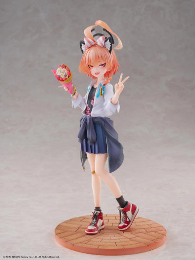 蔚蓝档案 美甘妮露（校服）纪念大厅版