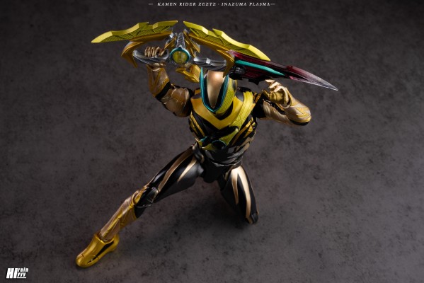 S.H.Figuarts 假面骑士ZZZ 电光瞬闪等离体子