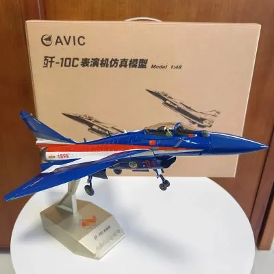 1/48 歼-10C战斗机；表演队