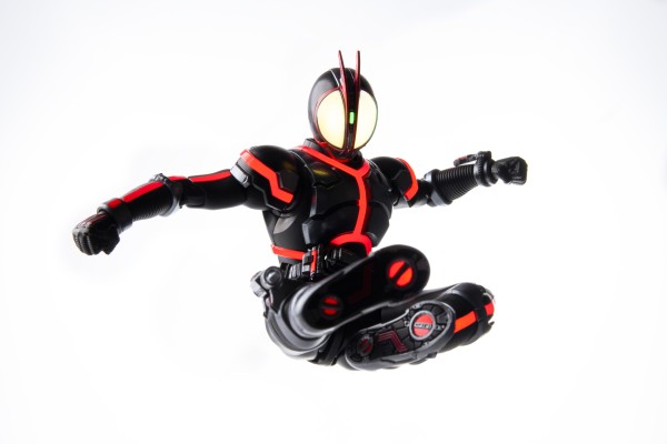 S.H.Figuarts（真骨雕制法） 假面骑士555 夜色版