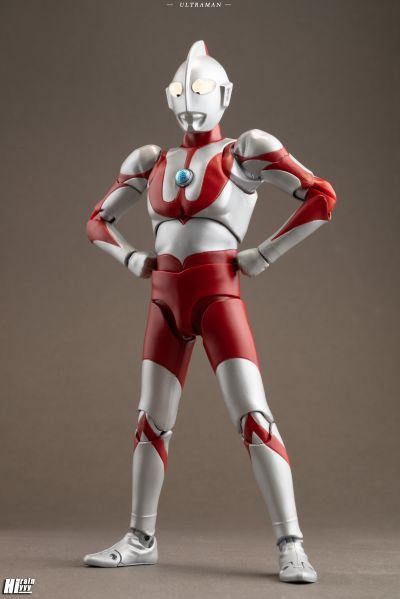 S.H.Figuarts（真骨雕制法） 奥特曼 60周年纪念版