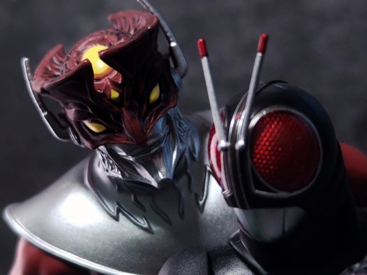 S.H.Figuarts（真骨雕制法） 假面骑士暗日重生