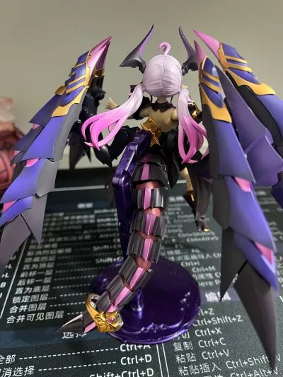 手办