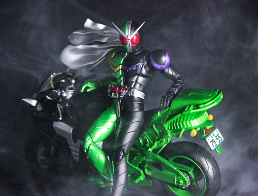 S.H.Figuarts 硬汉摩托（风都侦探改编动画纪念款）
