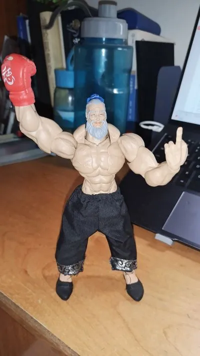 手办