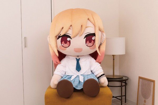 DOQUTE 更衣人偶坠入爱河 超特大毛绒玩偶 喜多川海梦～制服～