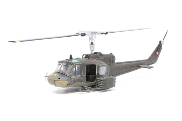US504XX 贝尔UH-1休伊直升机