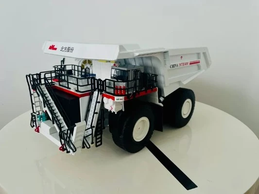 北方重汽股份NTE400矿山自卸卡车