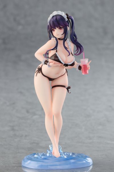 泳装女仆 夏洛特
