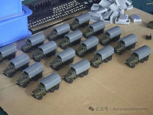 1/87 东风EQ240/245军用卡车