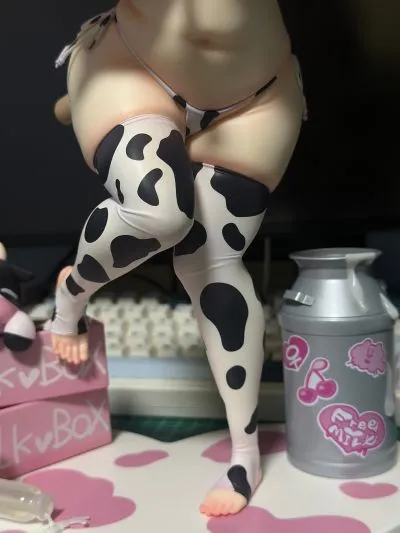 美耶子 奶牛装