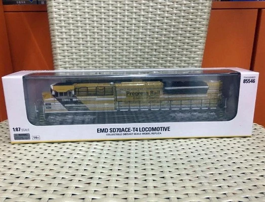 HO比例 85546 EMD SD70ACe-T4内燃机车；卡特彼勒Progress Rail；静态
