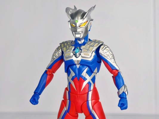 S.H.Figuarts 赛罗奥特曼 透明配色（Clear Color）