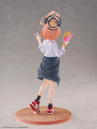 蔚蓝档案 美甘妮露（校服）纪念大厅版