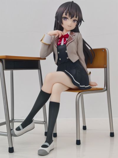 不时用俄语小声说真心话的邻桌艾莉同学 周防有希