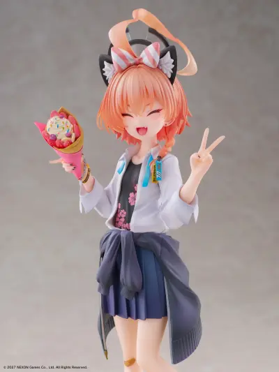蔚蓝档案 美甘妮露（校服）纪念大厅版