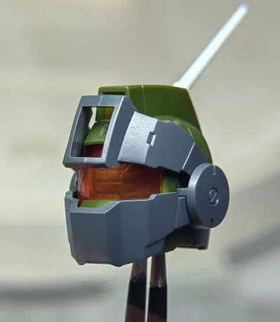 MG 1/100 RGM-79SC 吉姆狙击特装型（迪尼斯·A·容格专用机）