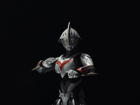 S.H.Figuarts 奈克赛斯奥特曼 幼年形态