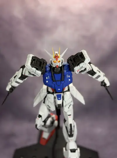 PG 机动战士高达SEED GAT-X105+AQM/E-YM1完美强袭高达