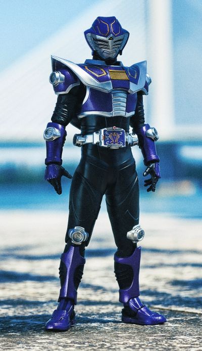 S.H.Figuarts（真骨雕制法） 假面骑士王蛇