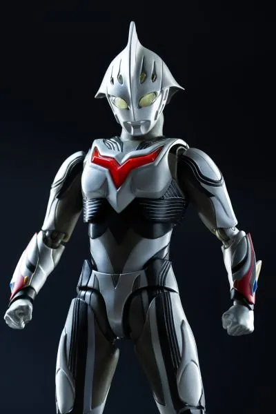 S.H.Figuarts 奈克赛斯奥特曼 幼年形态