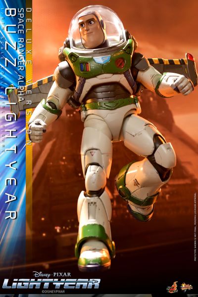 MMS635 《光年正传》空游侠巴斯光年（阿尔法太空服） （豪华版）