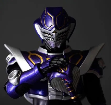 S.H.Figuarts（真骨雕制法） 假面骑士王蛇