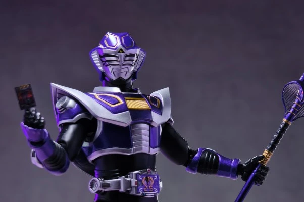 S.H.Figuarts（真骨雕制法） 假面骑士王蛇