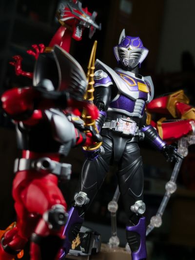 S.H.Figuarts（真骨雕制法） 假面骑士王蛇