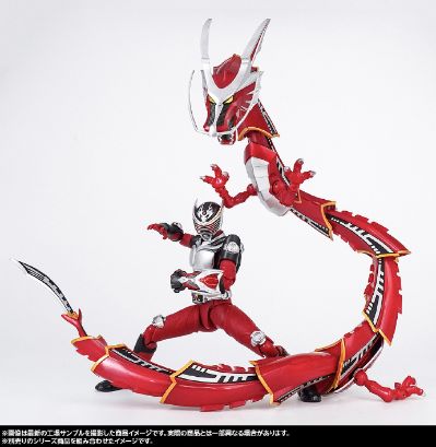S.H.Figuarts 深红之龙＆假面骑士龙骑扩展配件包
