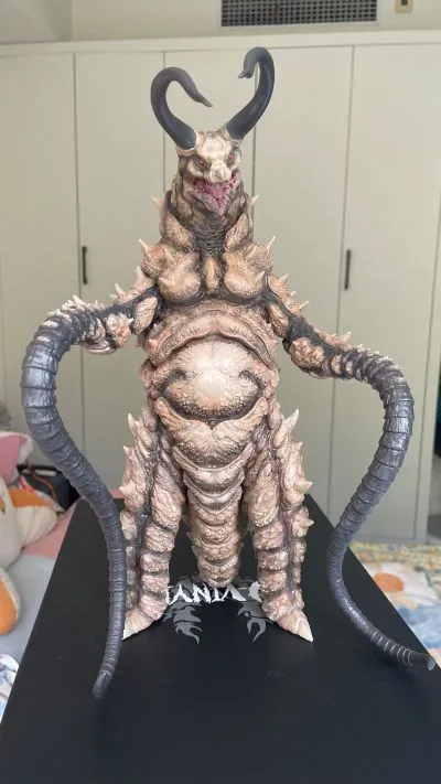 手办