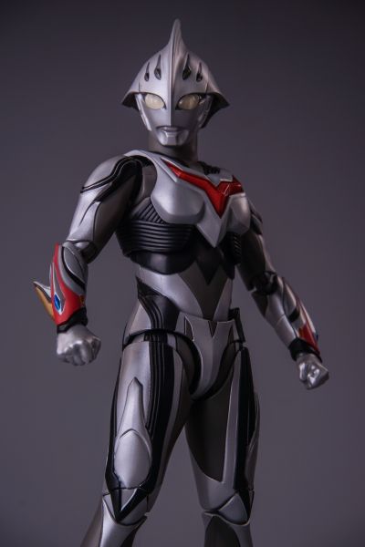 S.H.Figuarts 奈克赛斯奥特曼 幼年形态