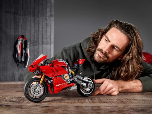42107 杜卡迪 Ducati panigale V4 R