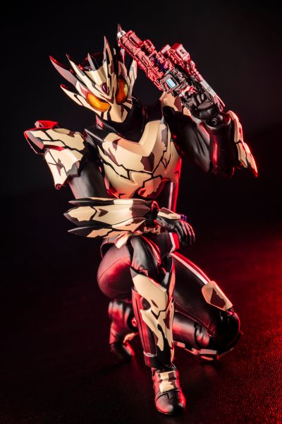 S.H.Figuarts 假面骑士焙客 碎碎曲奇形态