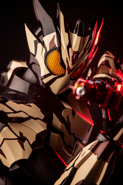 S.H.Figuarts 假面骑士焙客 碎碎曲奇形态