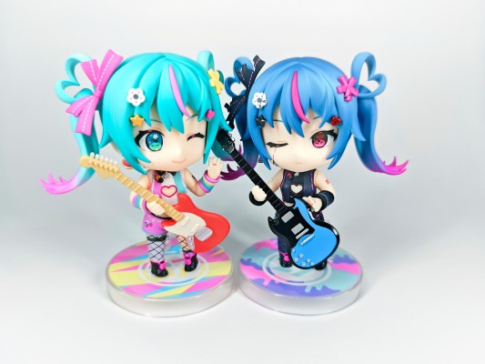 粘土人#3007 初音未来 DecoMiku（黑暗）